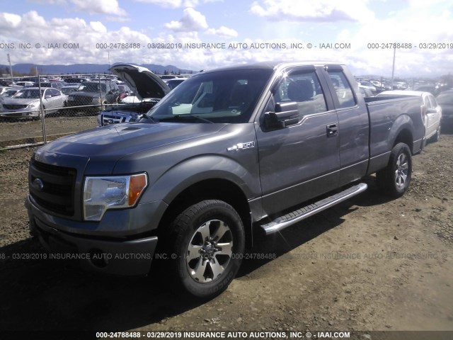 1FTFX1EFXDFE04872 - 2013 FORD F150 SUPER CAB GRAY photo 2