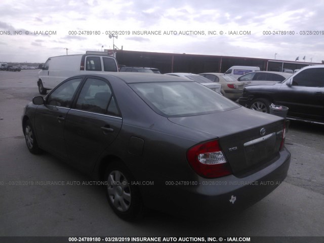 4T1BE32K73U648633 - 2003 TOYOTA CAMRY LE/XLE/SE GRAY photo 3