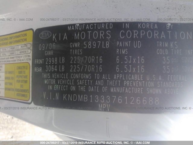 KNDMB133376126688 - 2007 KIA SEDONA EX/LX WHITE photo 9