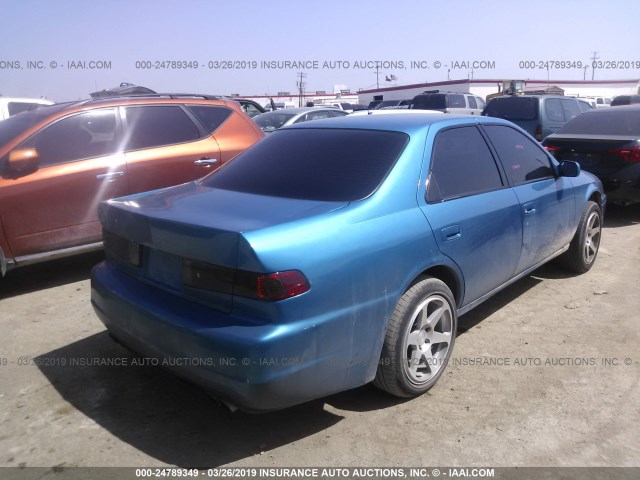 4T1BG22K1YU695202 - 2000 TOYOTA CAMRY CE/LE/XLE BLUE photo 4