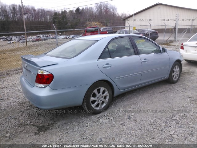 4T1BE32K55U958797 - 2005 TOYOTA CAMRY LE/XLE/SE BLUE photo 4