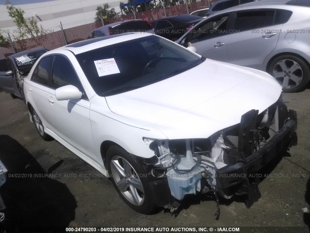 4T1BK3EK6BU630742 - 2011 TOYOTA CAMRY SE/LE/XLE WHITE photo 1
