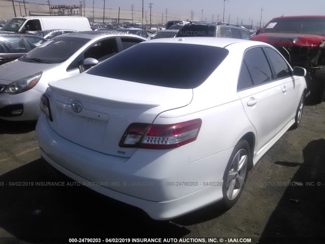 4T1BK3EK6BU630742 - 2011 TOYOTA CAMRY SE/LE/XLE WHITE photo 4