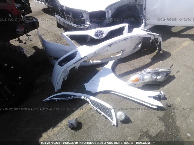 4T1BK3EK6BU630742 - 2011 TOYOTA CAMRY SE/LE/XLE WHITE photo 6