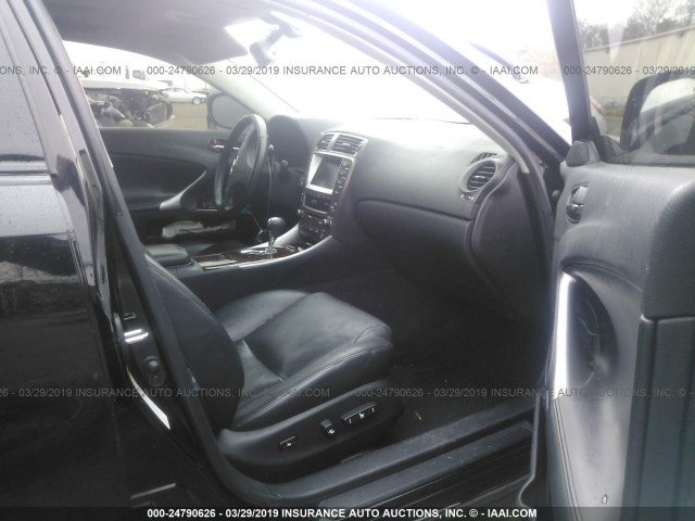 JTHCK262062007280 - 2006 LEXUS IS 250 BLACK photo 5