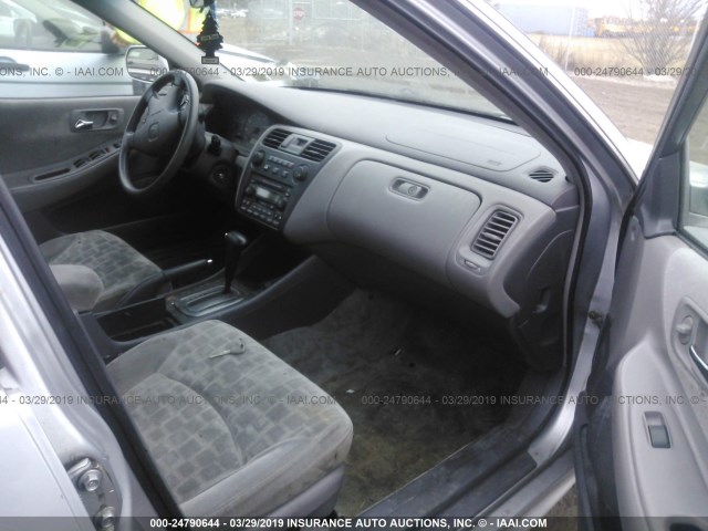 1HGCG66812A044001 - 2002 HONDA ACCORD EX/SE SILVER photo 5