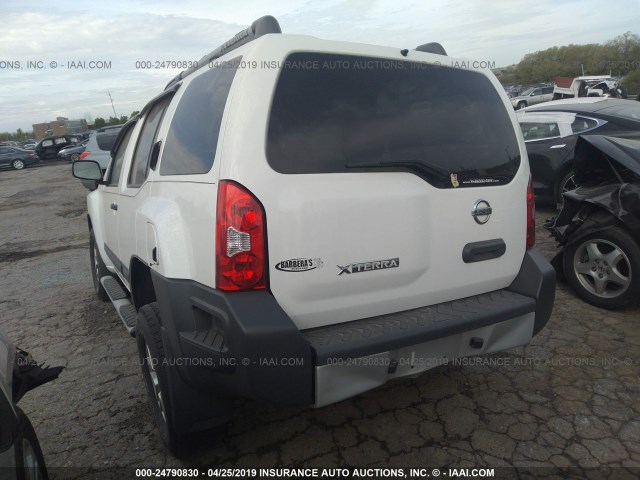 5N1AN0NW8FN662354 - 2015 NISSAN XTERRA X/S/PRO-4X WHITE photo 3