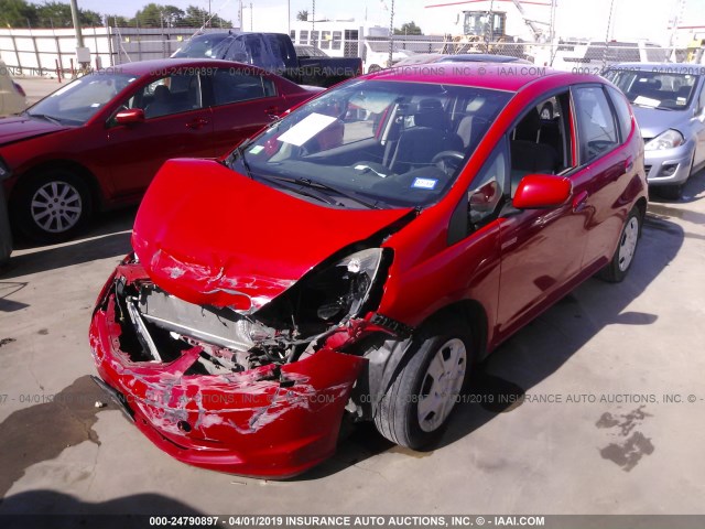 JHMGE8H34DC072870 - 2013 HONDA FIT RED photo 2