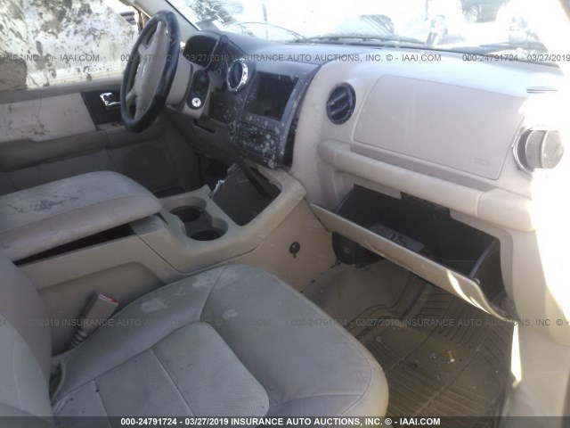 1FMPU17546LA94445 - 2006 FORD EXPEDITION EDDIE BAUER PURPLE photo 5