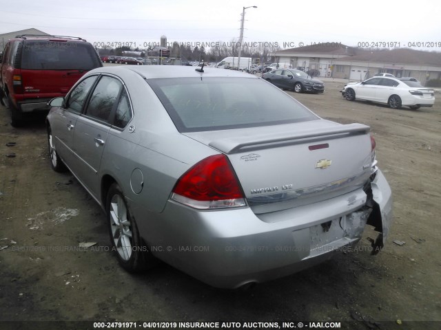 2G1WU583481229834 - 2008 CHEVROLET IMPALA LTZ GRAY photo 3