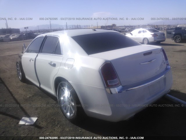 2C3CCACG5CH309986 - 2012 CHRYSLER 300 LIMITED WHITE photo 3