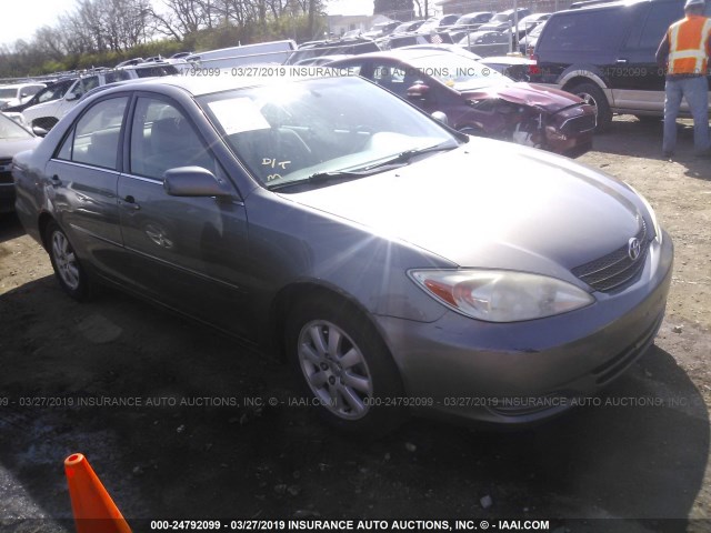 4T1BE30K32U606879 - 2002 TOYOTA CAMRY LE/XLE/SE GRAY photo 1