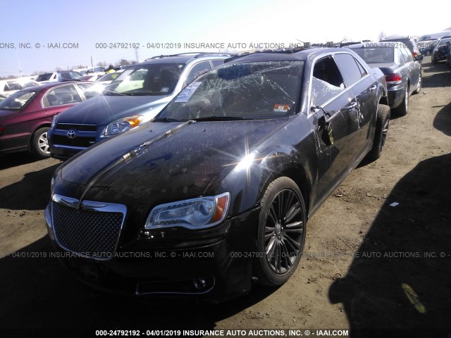 2C3CA6CT8BH596089 - 2011 CHRYSLER 300C BLACK photo 2