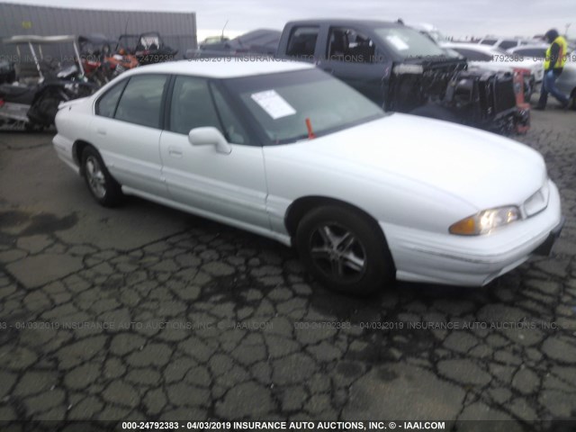 1G2HX52K5WH212160 - 1998 PONTIAC BONNEVILLE SE WHITE photo 1