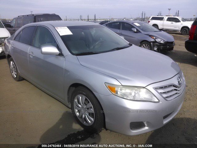 4T4BF3EK7BR208666 - 2011 TOYOTA CAMRY SE/LE/XLE SILVER photo 1