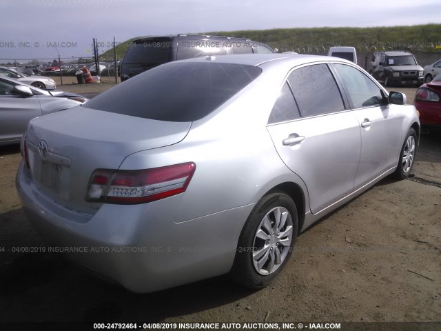 4T4BF3EK7BR208666 - 2011 TOYOTA CAMRY SE/LE/XLE SILVER photo 4