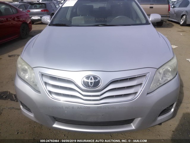 4T4BF3EK7BR208666 - 2011 TOYOTA CAMRY SE/LE/XLE SILVER photo 6
