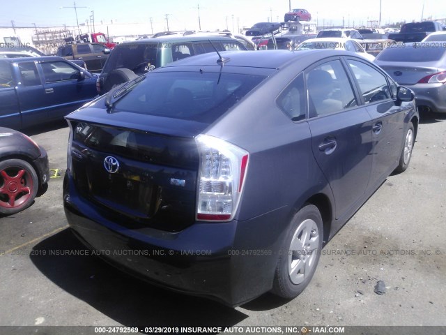 JTDKN3DU2B0248892 - 2011 TOYOTA PRIUS GRAY photo 4