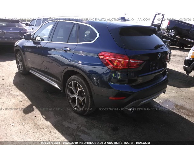 WBXHT3C3XJ5K31979 - 2018 BMW X1 XDRIVE28I BLUE photo 3