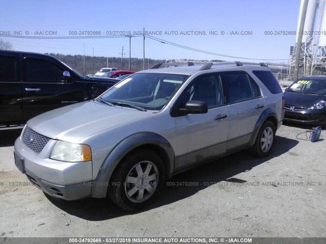 1FMZK01106GA20138 - 2006 FORD FREESTYLE SE SILVER photo 2