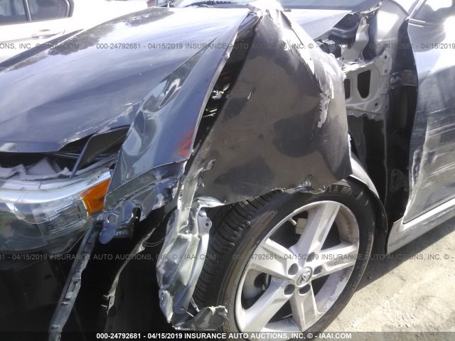 4T1BF1FK5EU838137 - 2014 TOYOTA CAMRY L/SE/LE/XLE 灰色 照片 6