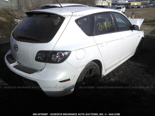 JM1BK343481150286 - 2008 MAZDA 3 HATCHBACK WHITE photo 4