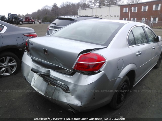 1G8ZV577X7F131284 - 2007 SATURN AURA XR SILVER photo 4