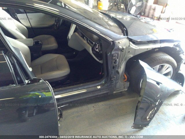 5YJSA1E26FF114696 - 2015 TESLA MODEL S ნაცრისფერი ფოტო 6