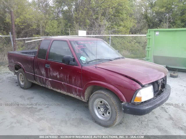 1GTCS19W428121476 - 2002 GMC SONOMA RED photo 1