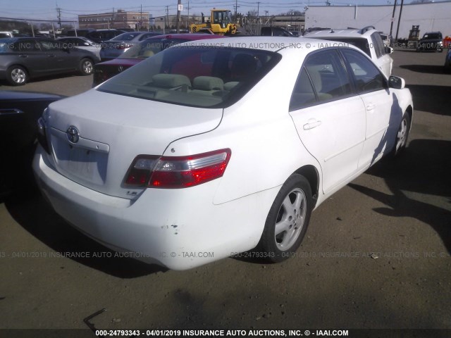 4T1BE46K67U581335 - 2007 TOYOTA CAMRY NEW GENERAT CE/LE/XLE/SE WHITE photo 4