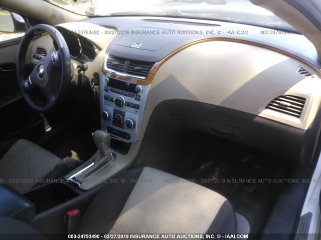 1G1ZH57B59F115247 - 2009 CHEVROLET MALIBU 1LT 白色 照片 5
