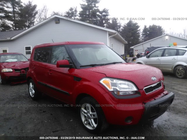 KNDJT2A23B7256294 - 2011 KIA SOUL +/!/SPORT RED photo 1