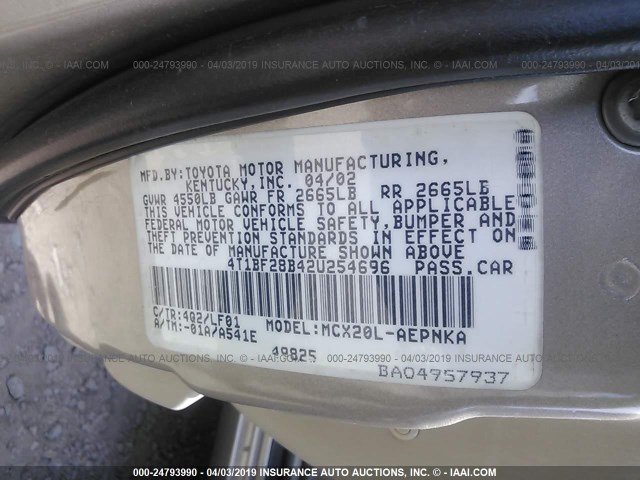 4T1BF28B42U254696 - 2002 TOYOTA AVALON XL/XLS GOLD photo 9