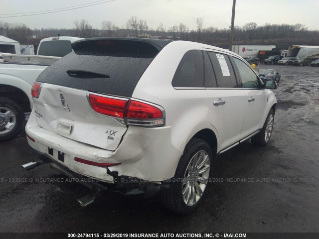 2LMDJ8JK3DBL09575 - 2013 LINCOLN MKX WHITE photo 4