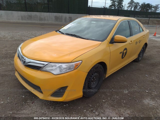 4T1BD1FK3EU126084 - 2014 TOYOTA CAMRY HYBRID/LE/XLE YELLOW photo 6