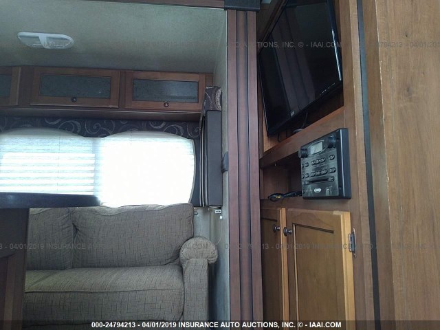 5SFPB3524EE280744 - 2014 HEARTLAND PROWLER TRAVEL TRAILERS  Beyaz fotoğraf 7