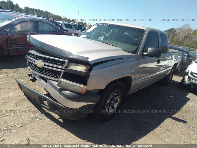 1GCEC19V66Z231930 - 2006 CHEVROLET SILVERADO C1500 GOLD photo 2