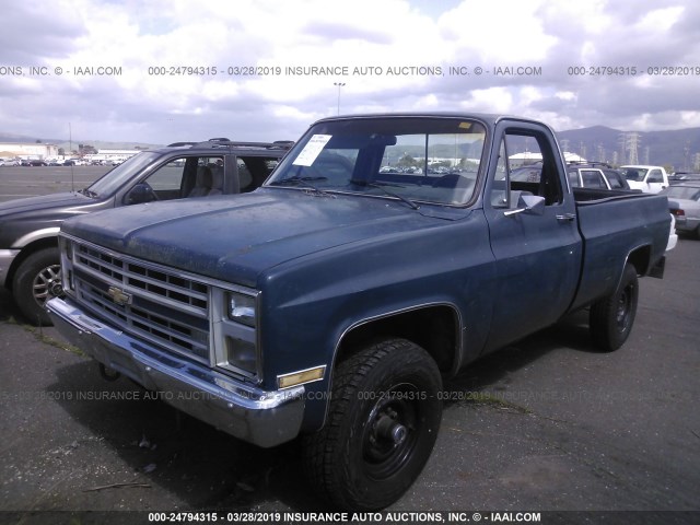 1GCGK24M6GJ141645 - 1986 CHEVROLET K20 BLUE photo 2