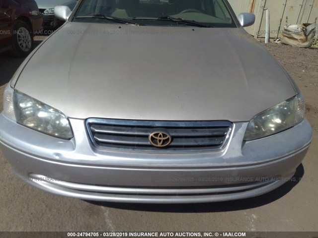 JT2BG22K4Y0465920 - 2000 TOYOTA CAMRY CE/LE/XLE CREAM photo 6