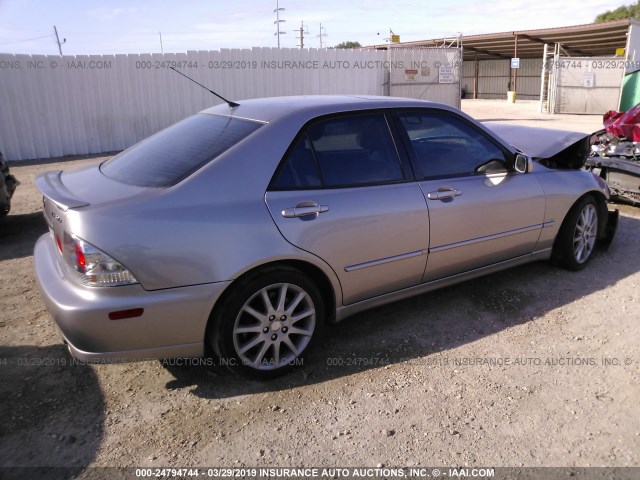 JTHBD192430074564 - 2003 LEXUS IS 300 SILVER photo 4