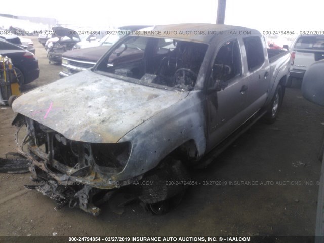 5TELU42N56Z220616 - 2006 TOYOTA TACOMA DOUBLE CAB 银色 照片 2