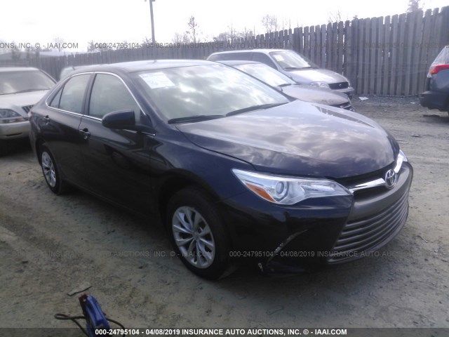 4T1BF1FK1HU794433 - 2017 TOYOTA CAMRY LE/XLE/SE/XSE BLACK photo 1