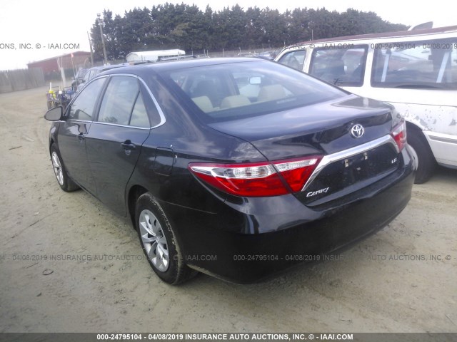 4T1BF1FK1HU794433 - 2017 TOYOTA CAMRY LE/XLE/SE/XSE BLACK photo 3