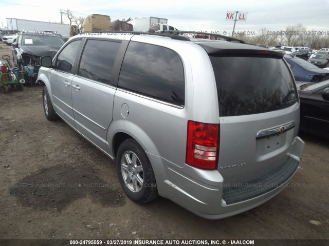 2A4RR5D15AR337617 - 2010 CHRYSLER TOWN & COUNTRY TOURING SILVER photo 3