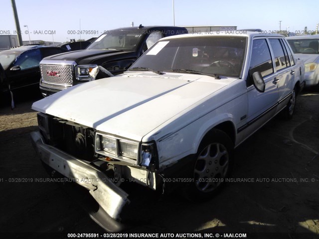 YV1FX8843K1314888 - 1989 VOLVO 740 GL WHITE photo 2