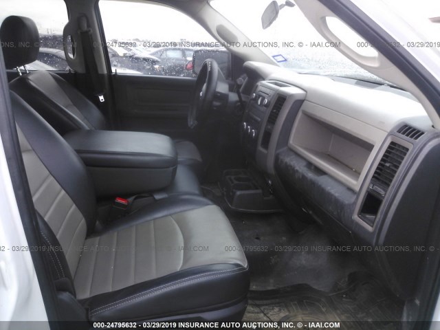 3C6TD4CT2CG114863 - 2012 DODGE RAM 2500 ST WHITE photo 5