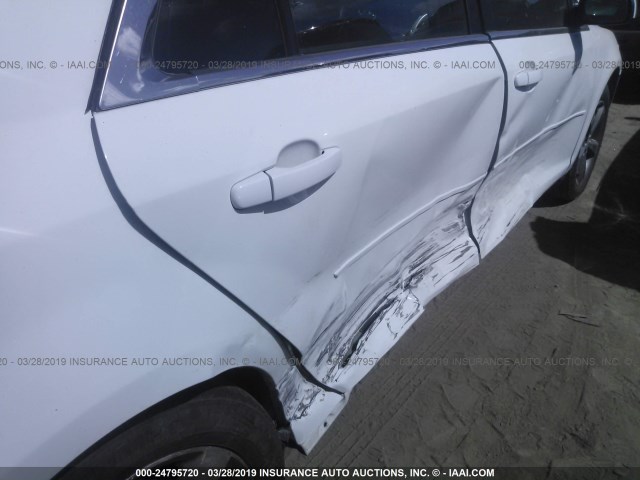 1G1ZC5E16BF283493 - 2011 CHEVROLET MALIBU 1LT 白色 照片 6