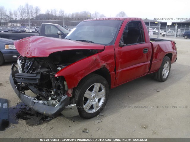 1GCEC14T02Z204304 - 2002 CHEVROLET SILVERADO C1500 RED photo 2