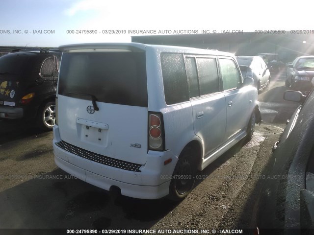 JTLKT324664082078 - 2006 TOYOTA SCION XB WHITE photo 4