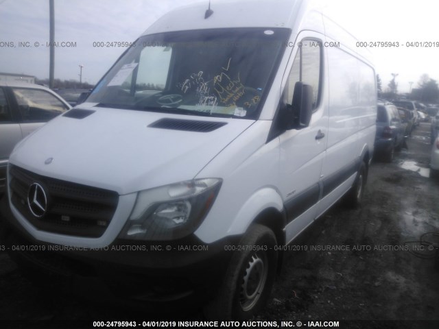 WD3PE7DC2F5950525 - 2015 MERCEDES-BENZ SPRINTER 2500 WHITE photo 2